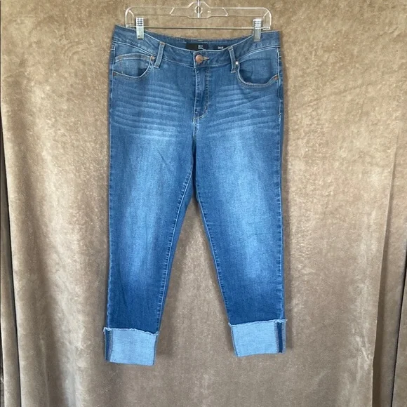 1822 Denim Women's Cropped Capri Jeans - Picture 1 of 9